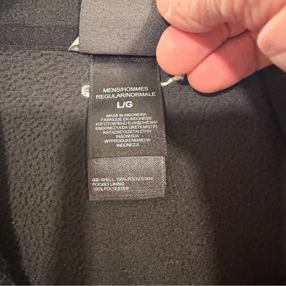 The North Face Men’s Full Zip Black Fleece Jacket Large